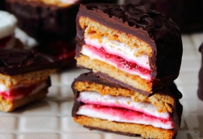 Paleo Wagon Wheels recipe by Peachy Palate