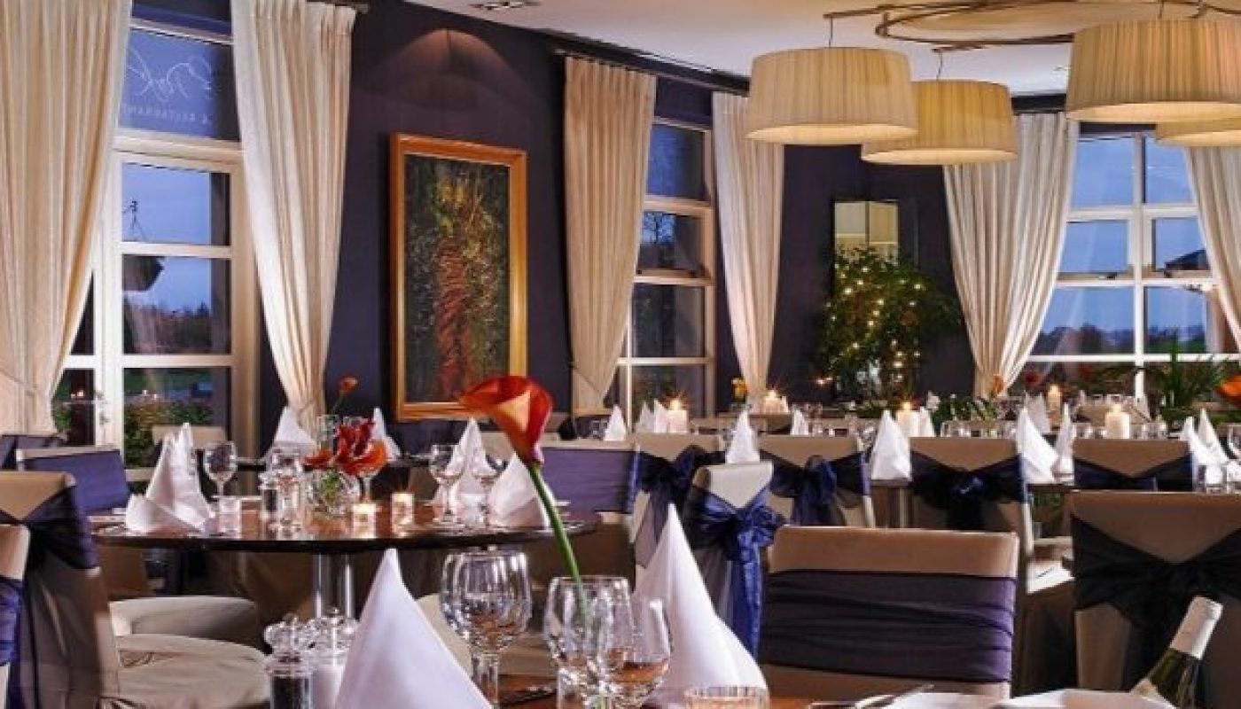 Park Restaurant Feat