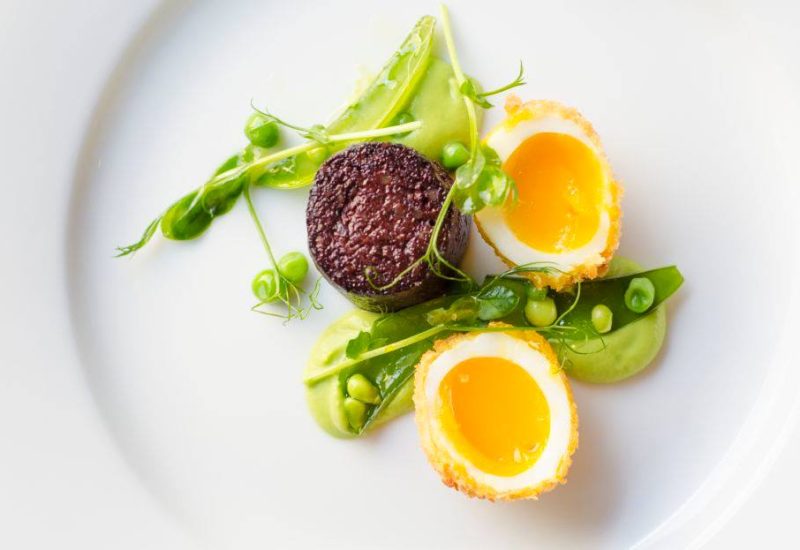 Pichet-Crispy-Hens-Egg