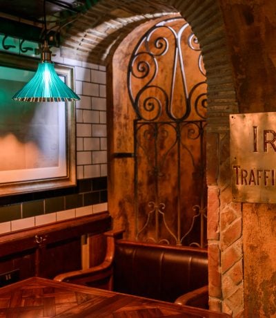 Pigs Lane - Bar - 00020 (1)