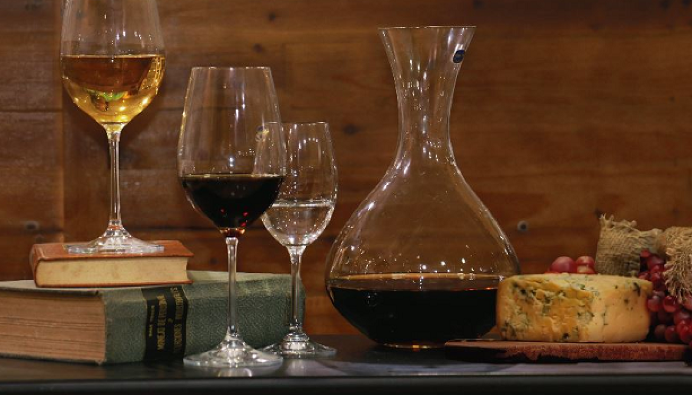 Pinots Everywhere: From Pinot Noir to Pinot Gris, Meet this Unique Family [Liam - May Edition]