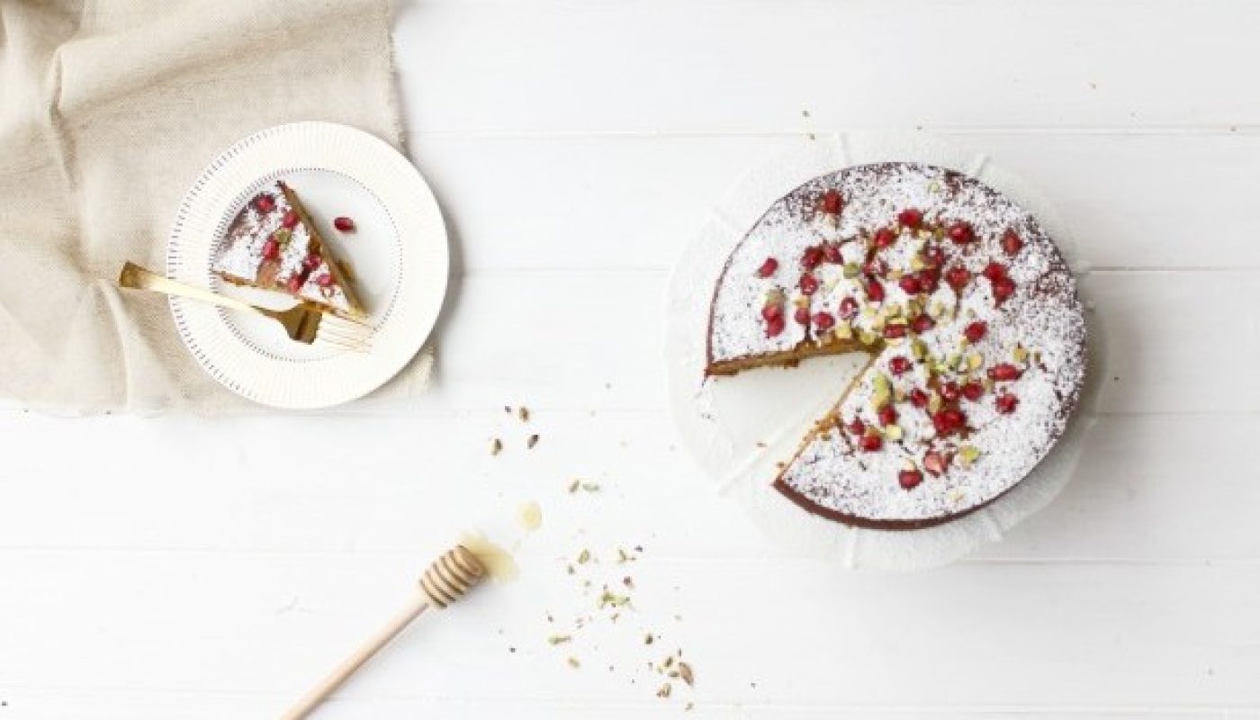 Pistachio honey cake
