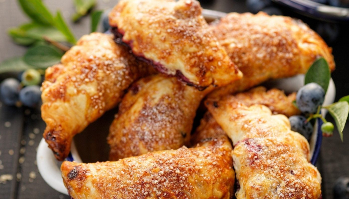 Siúcra-Blueberry-Basil-and-Goats-Cheese-Hand-Bites