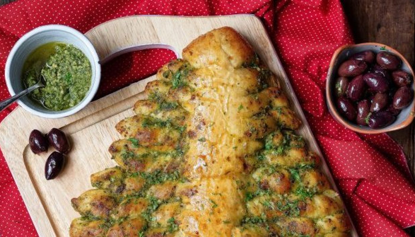 Siúcra x Catherine Fulvio’s Breadstick Christmas Tree