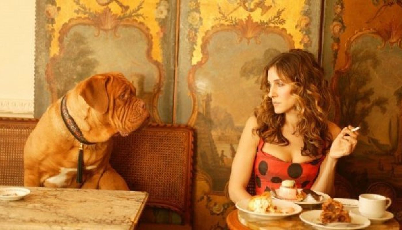 Solo Dining Carrie Bradshaw
