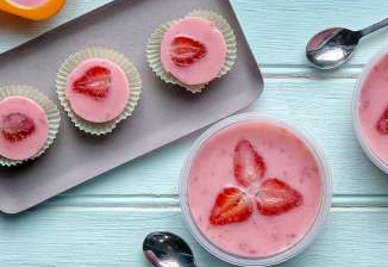Strawberry_Jelly_Yogurt_Pots_-_for_website_326_265_60_c1