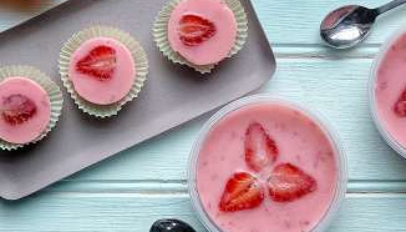 Strawberry_Jelly_Yogurt_Pots_-_for_website_326_265_60_c1
