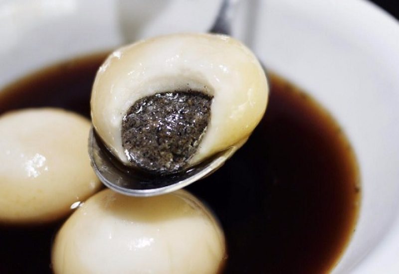 Tang Yuan (Sweet Rice Balls with Black Sesame Filling) Recipe by Kwanghi Chan