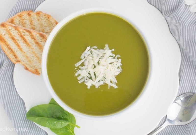 Mediterranean Spinach Soup Recipe by Tasty Mediterraneo