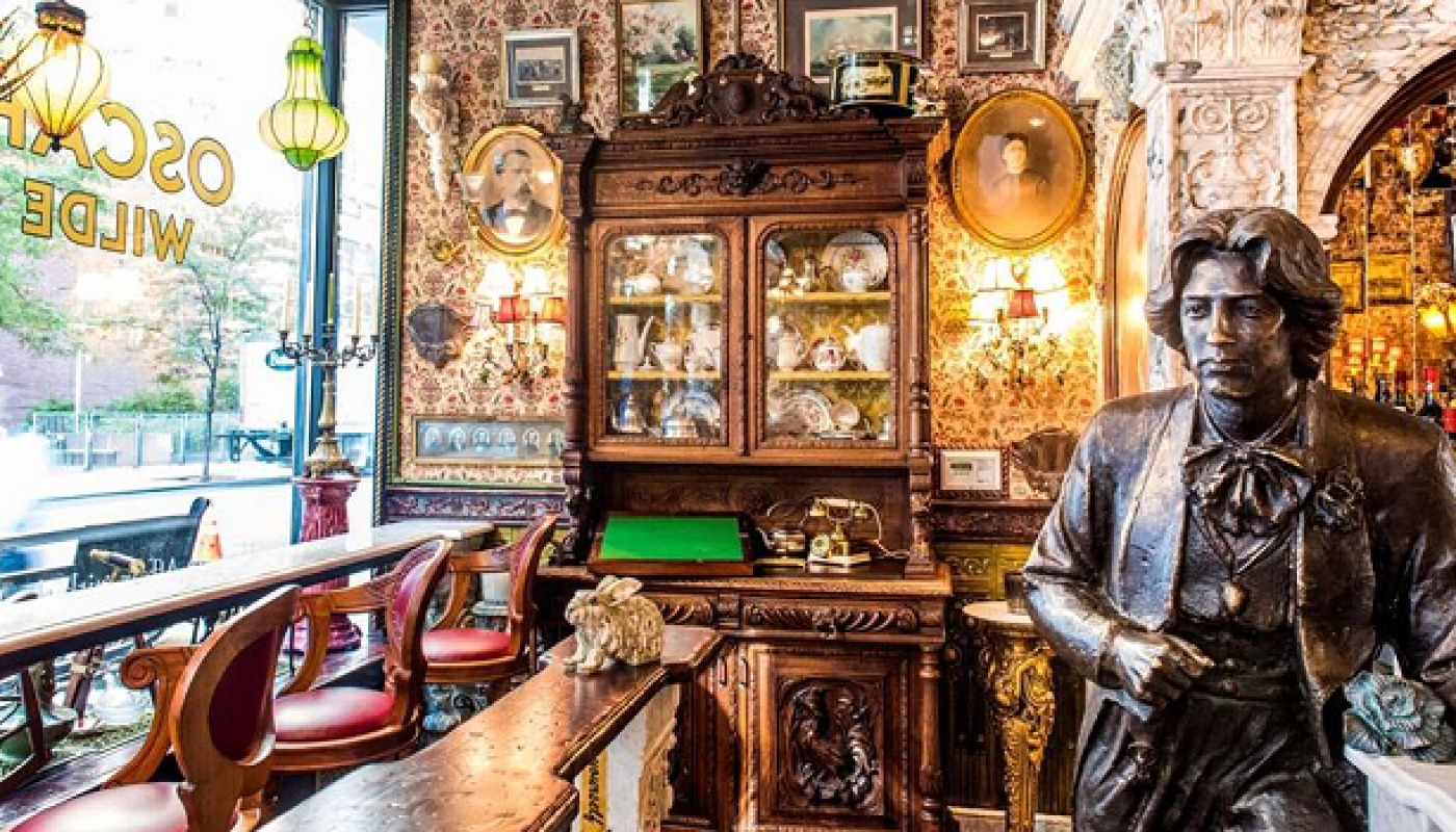 The Importance of Being Posh: Irish Duo Opened Stunning Oscar Wilde Themed Bar in New York