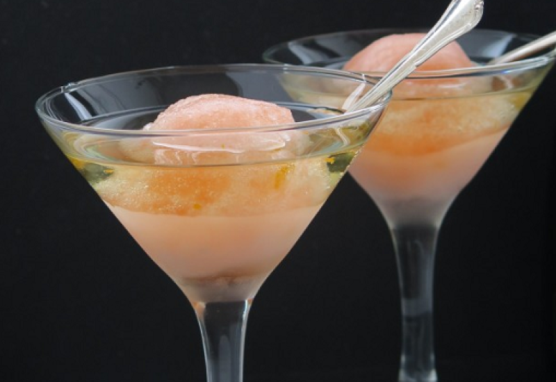 Is this the Next Frosé? Meet your New Summer Cocktail Boss