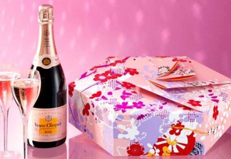 VEUVE CLICQUOT ROSÉ SHAKKEI-