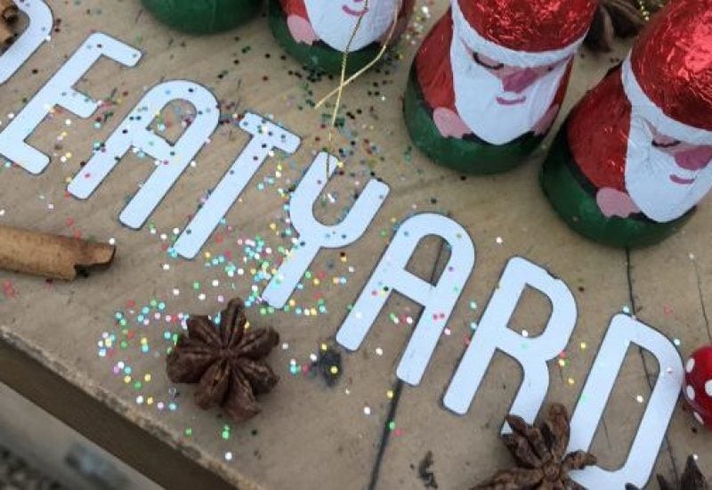 Yuleyard - Santa
