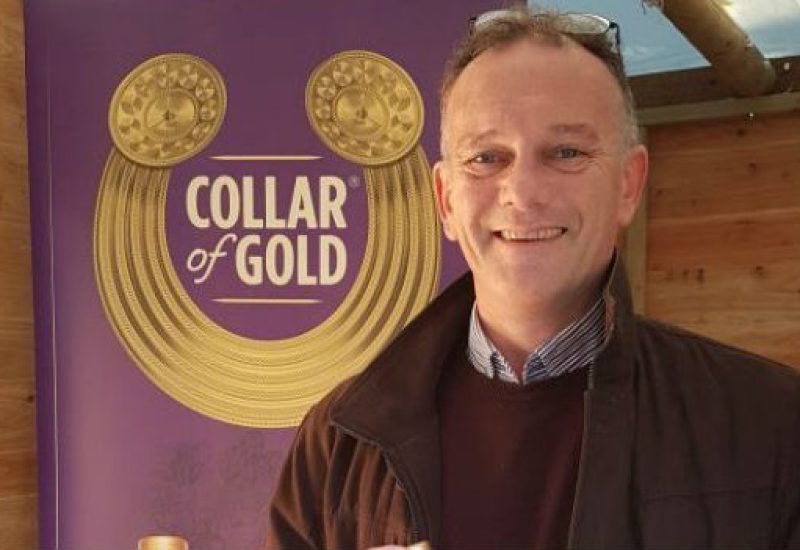 collar of gold feat 1