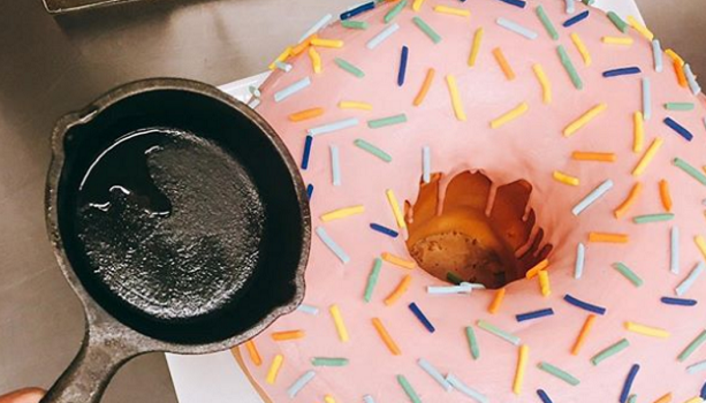 Doughnut Disturb: This Hotels Delivers a Giant Doughtnut to your Room