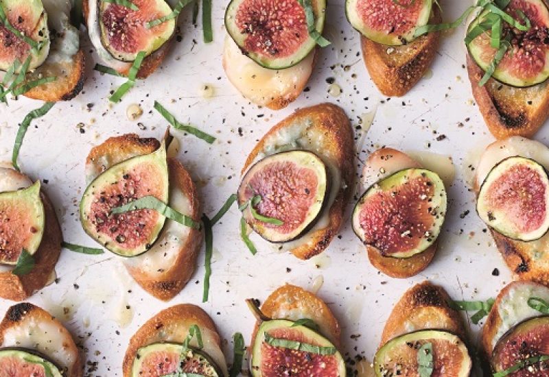 fig gorgonzola croutes recipe
