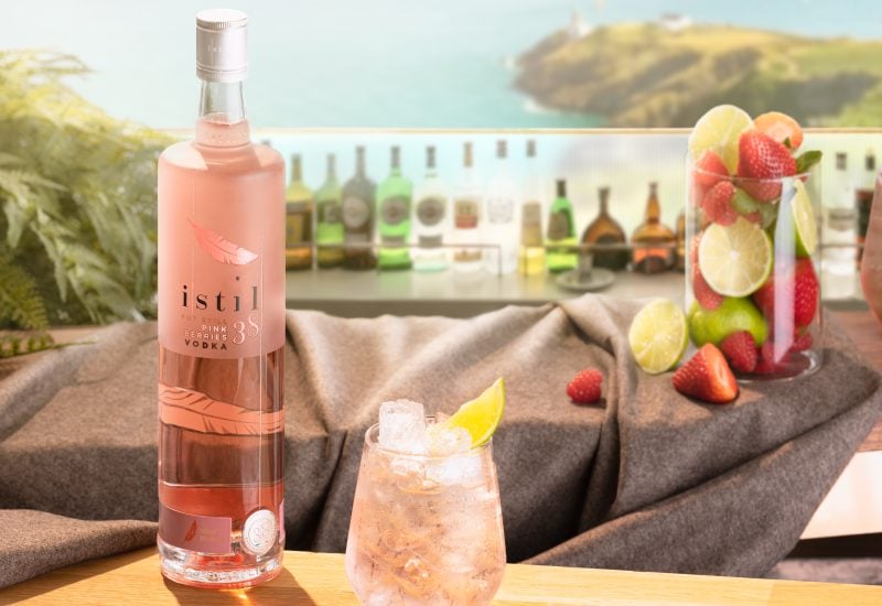 istil 38 Pink Irish berries Vodka