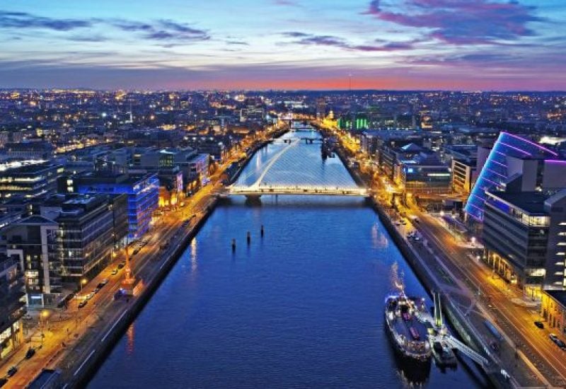 Dublin by night