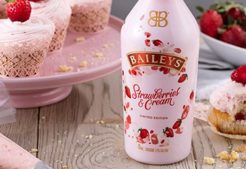 Strawberries and Cream Flavoured Pink Baileys Is Real and We Want It Now