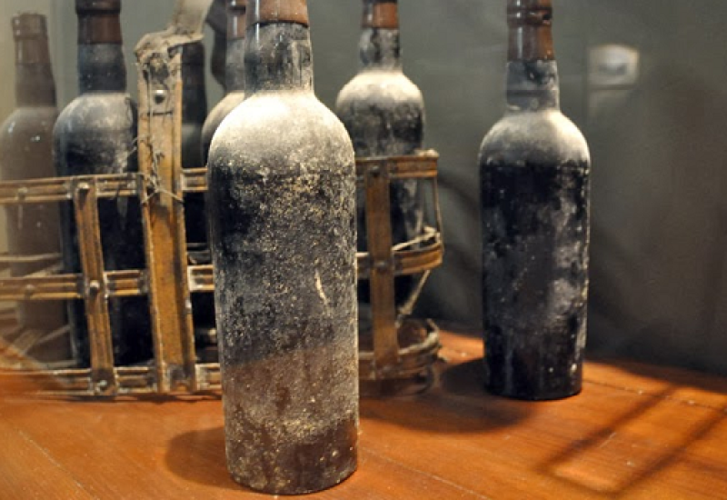 Tasting The Past: The 100 Year Old Port