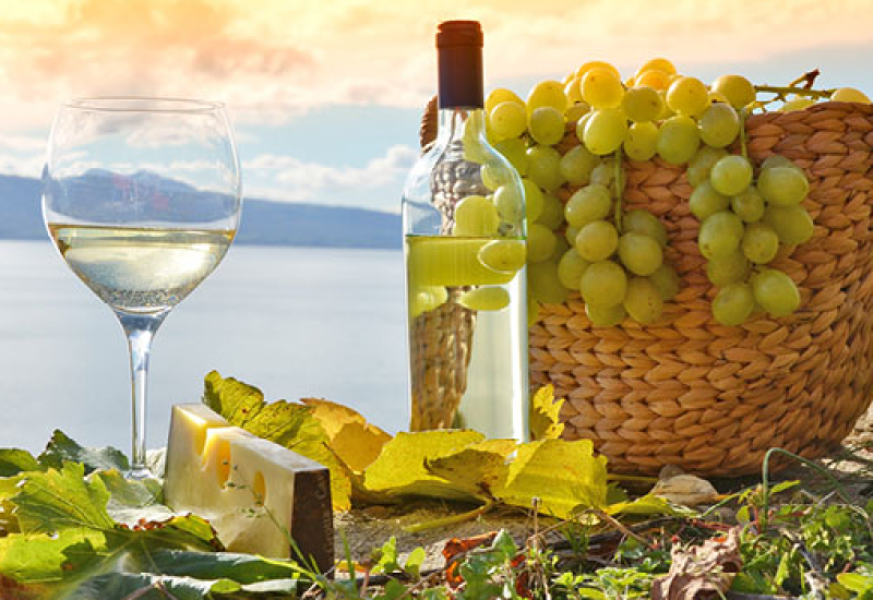 Sicilian Whites without the Drama