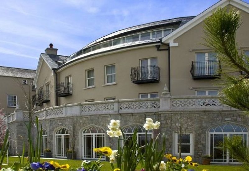 Step House Hotel