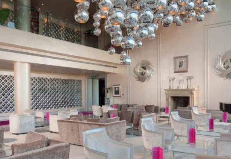 the g Hotel Grand Salon
