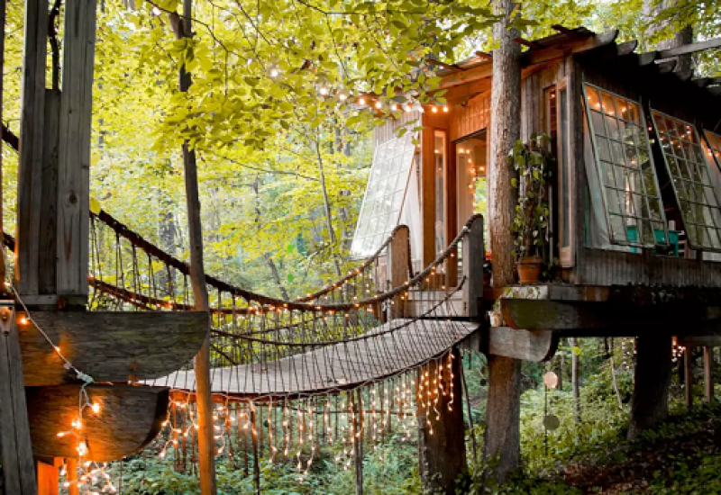 This Enchanting Airbnb Treehouse is the site's Hottest Listing Right Now