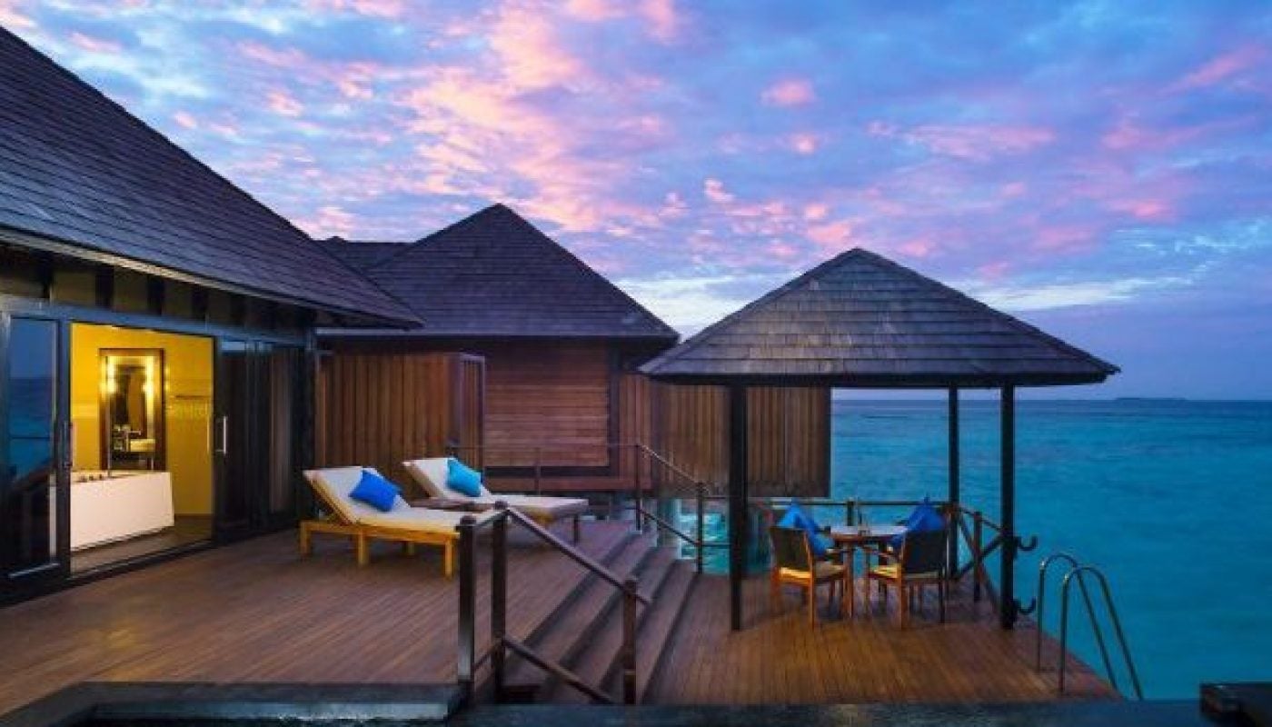 tropical sky Infinity_Water_Villa with infinity pool Sun Siyam