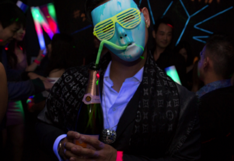 Breaking all the Rules: How Millennials Like and Share #Wine
